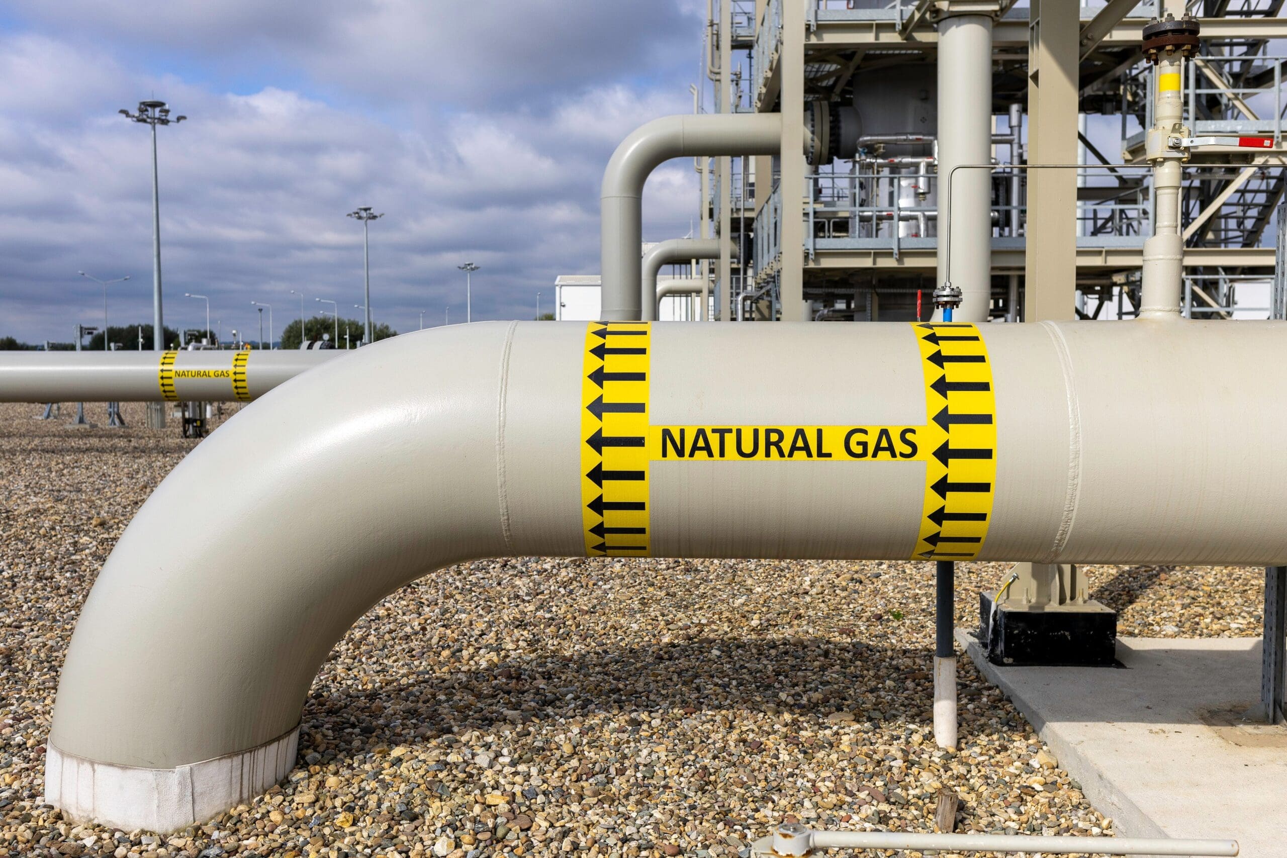 A high pressure gas pipeline